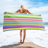 Close-up of the Urban Chic Stripe Bath Towel, highlighting its soft, absorbent fabric and elegant stripes.